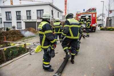 Baltmannsweiler: Kurioser Einsatz - ca. halber Meter Wasser im Neubau